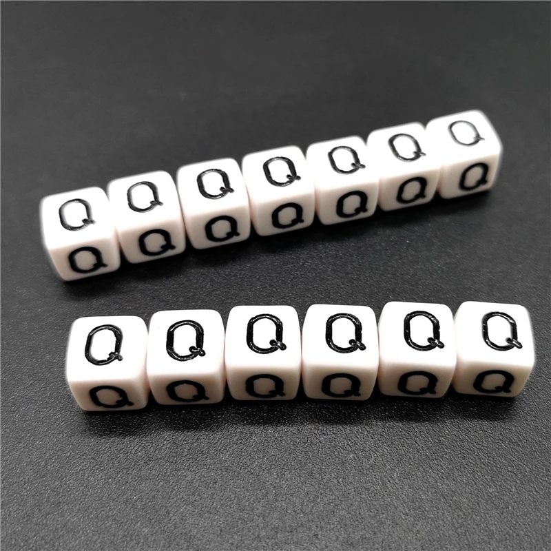 Q 20 шт./лот 10 мм буквы A-Z Квадратные бусины алфавита акриловые бусины для самостоятельного изготовления ювелирных изделий браслет ожерелье аксессуары# ZM10mm - Цвет: Q