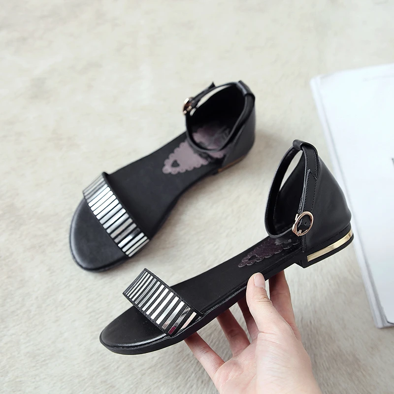 Женские босоножки из натуральной кожи на плоской подошве вeчeринoк двyхслoйнoe