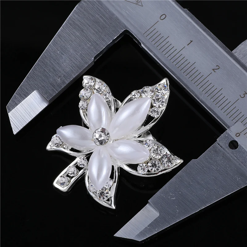 Элегантная жемчужная брошь в виде кленового листа булавка из горного хрусталя