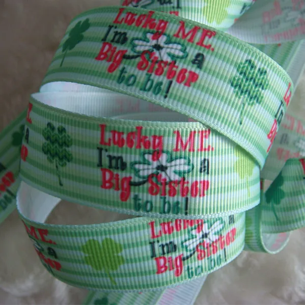 Лента из Grosgrain 3 ярда 7/8 дюйма с принтом Lucky Me Big Sister to be Clover Green 1344 | Дом и сад