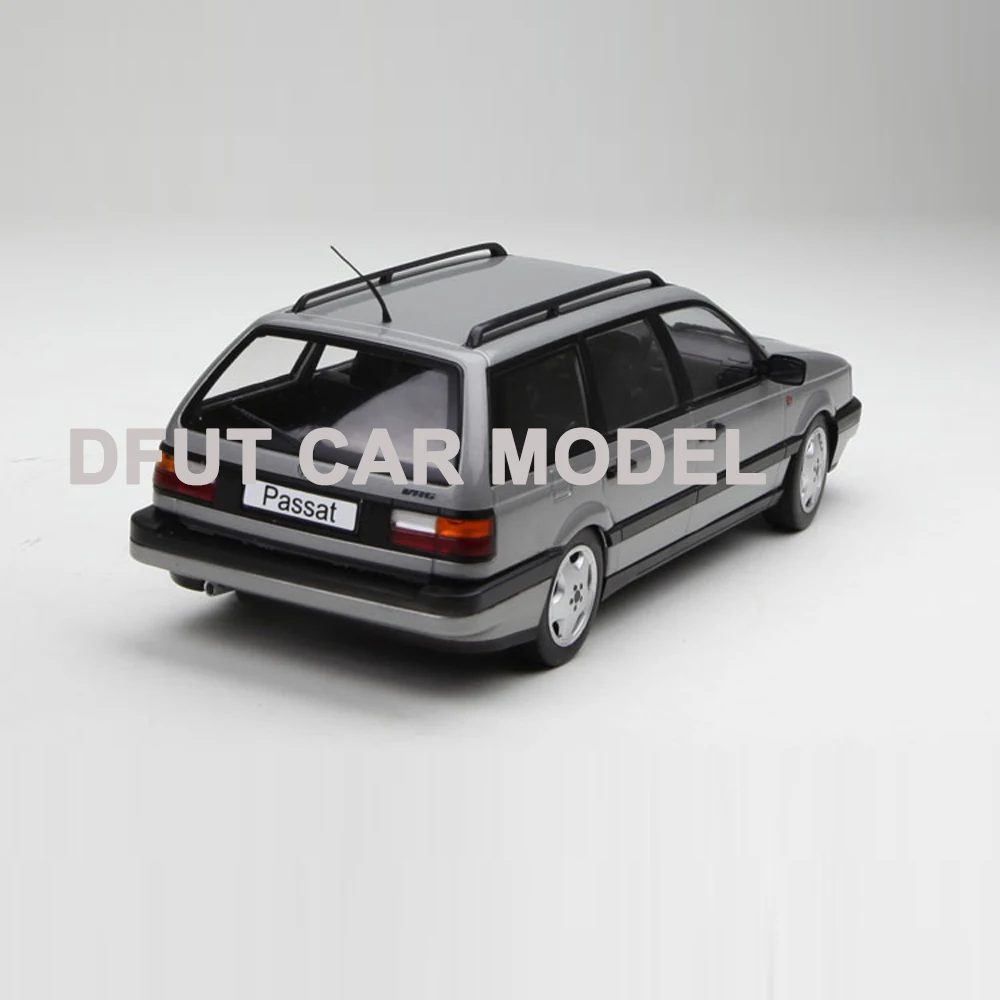 Литья под давлением колеса 1:18 сплава игрушка VOLKSWAGEN Passat B3 1988 модель автомобиля детских игрушек автомобили авторизованный детские игрушки