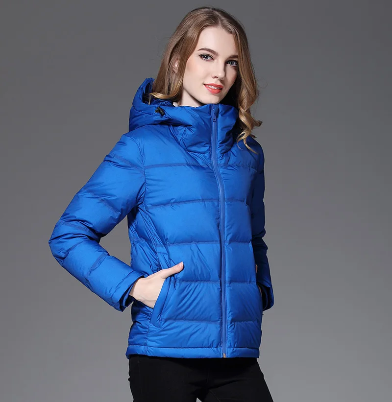 Женское утепленное пальто на 90% утином пуху короткая куртка хорошего качества с