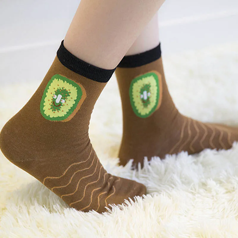 Лидер продаж 1 пара удобных мягких осенне зимних носков средней длины с милыми