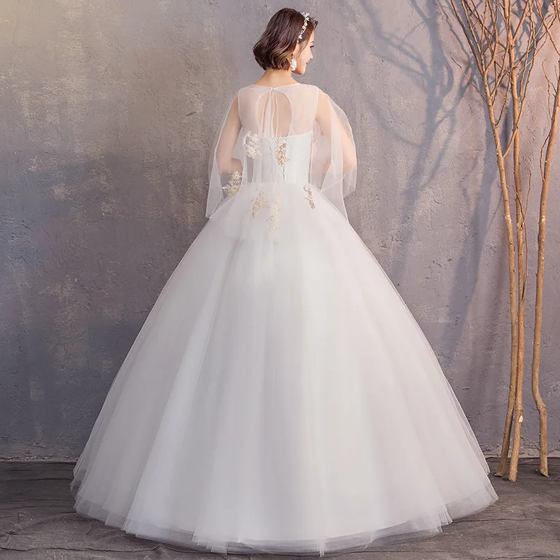 Свадебное платье из фатина элегантное кружевное бальное длиной три четверти для