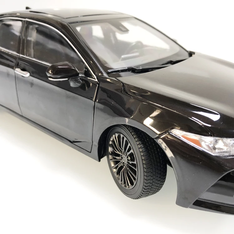 1:18 литья под давлением модель для Toyota Avalon коричневый Седан сплав игрушечный автомобиль миниатюрная коллекция подарок
