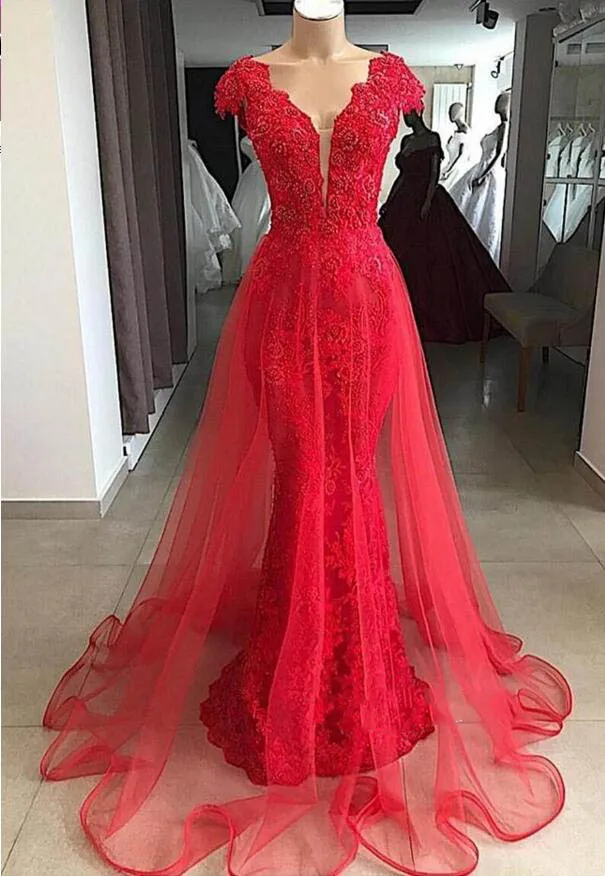 Женское вечернее платье с v образным вырезом Glamorous красное и рукавами крылышками