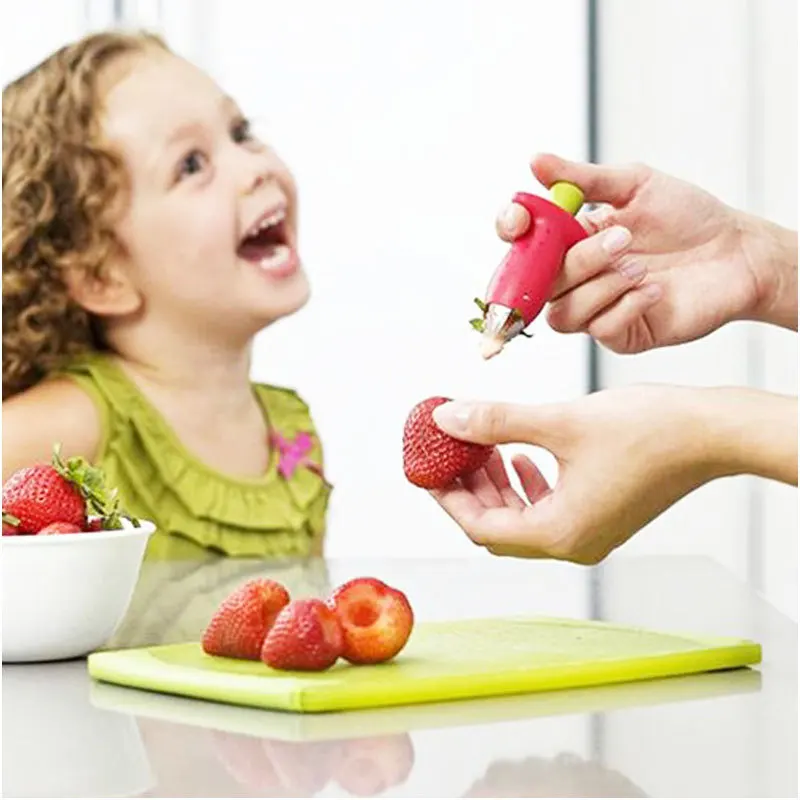 Инструмент для удаления чашелистиков с клубники помидоры вырезать фрукты