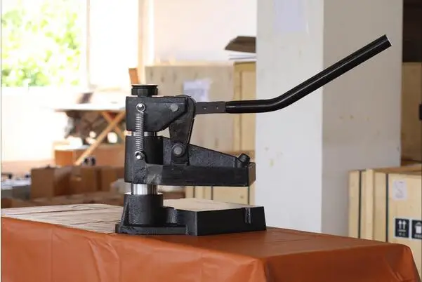

NEW 8360 Hand Pressure Sampling Machine Manual Leather Cutting Machine