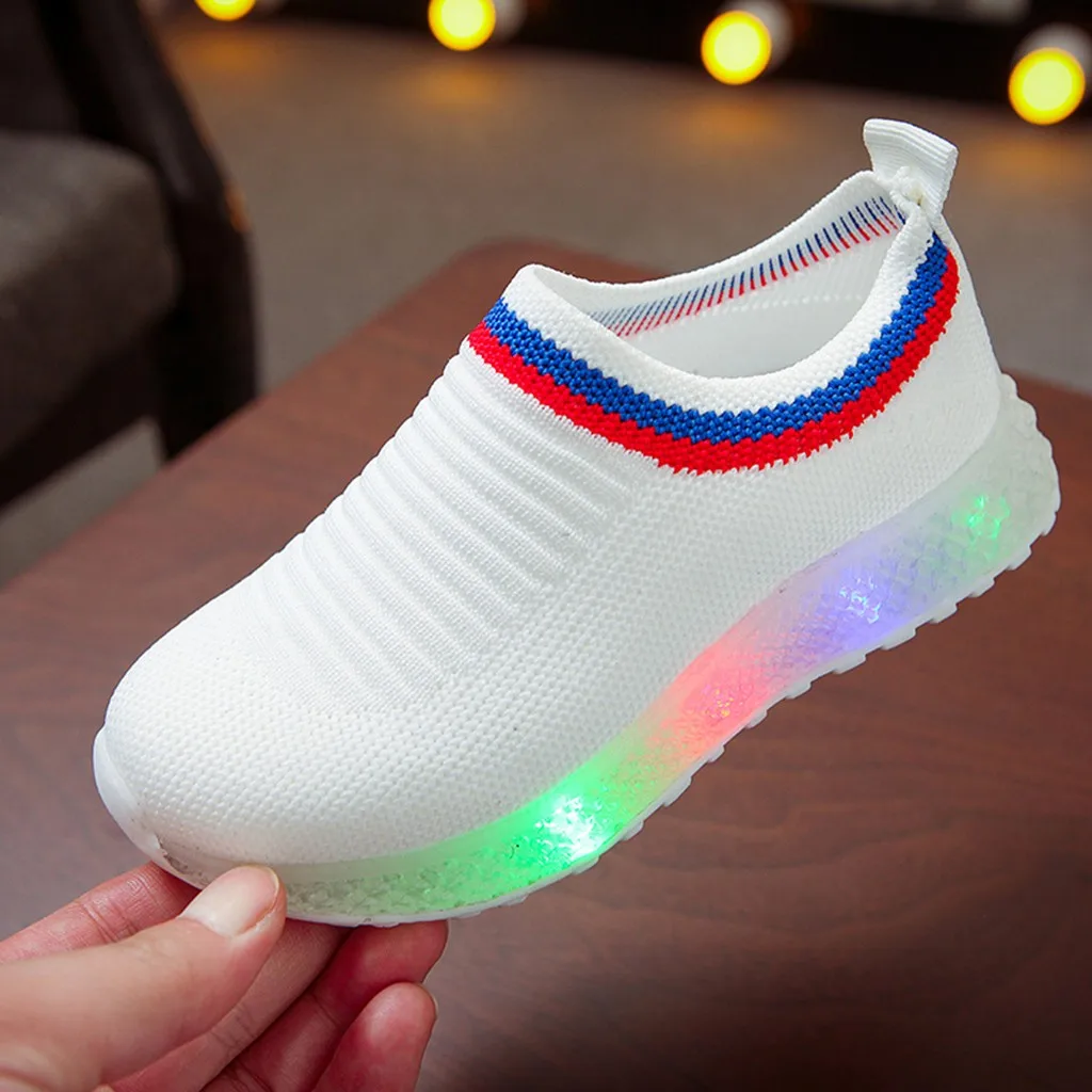 Детские кроссовки SAGACE светящиеся со светодиодной подсветкой для маленьких