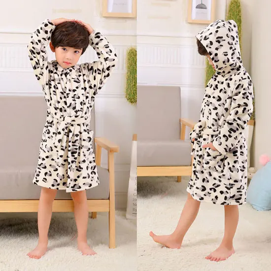 Мультяшное детское одеяние Flannel Child Boy Girl Robe Смазливая животное с капюшоном Халаты с длинным рукавом Мальчики Халат Детская одежда - Цвет: White leopard