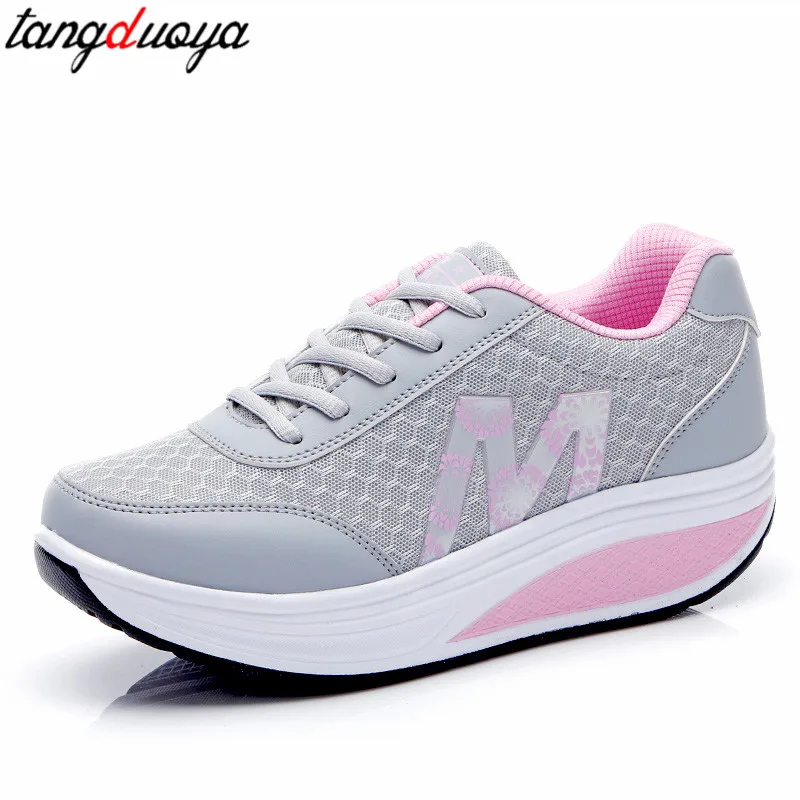 Амортизирующие кроссовки для женщин спортивная обувь на платформе женские