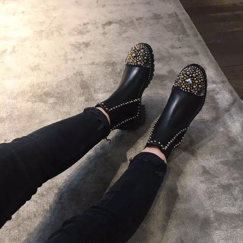 Женские ботинки с заклепками Цвет Черный Botines Зимняя обувь для подиума