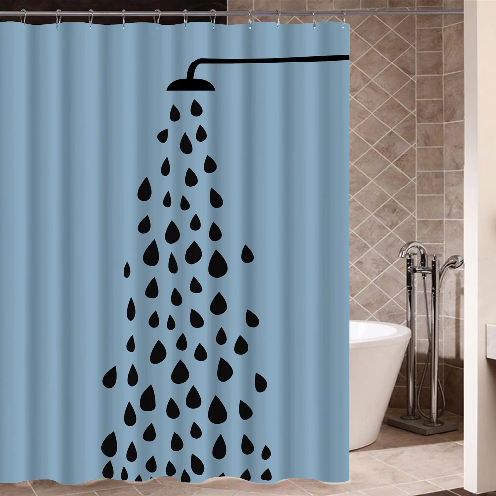 Простой дизайн милая девушка принимает душ ванная комната занавеска