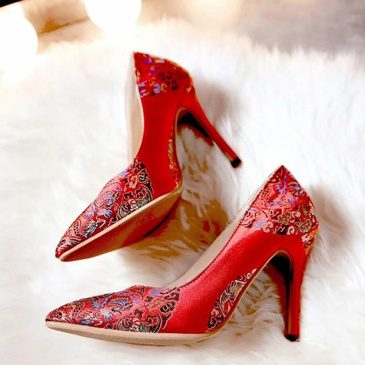 2017 Новое Прибытие Resto Высокое Качество Вышитые Дамы Элегантный Мелкой Slip-On Острым