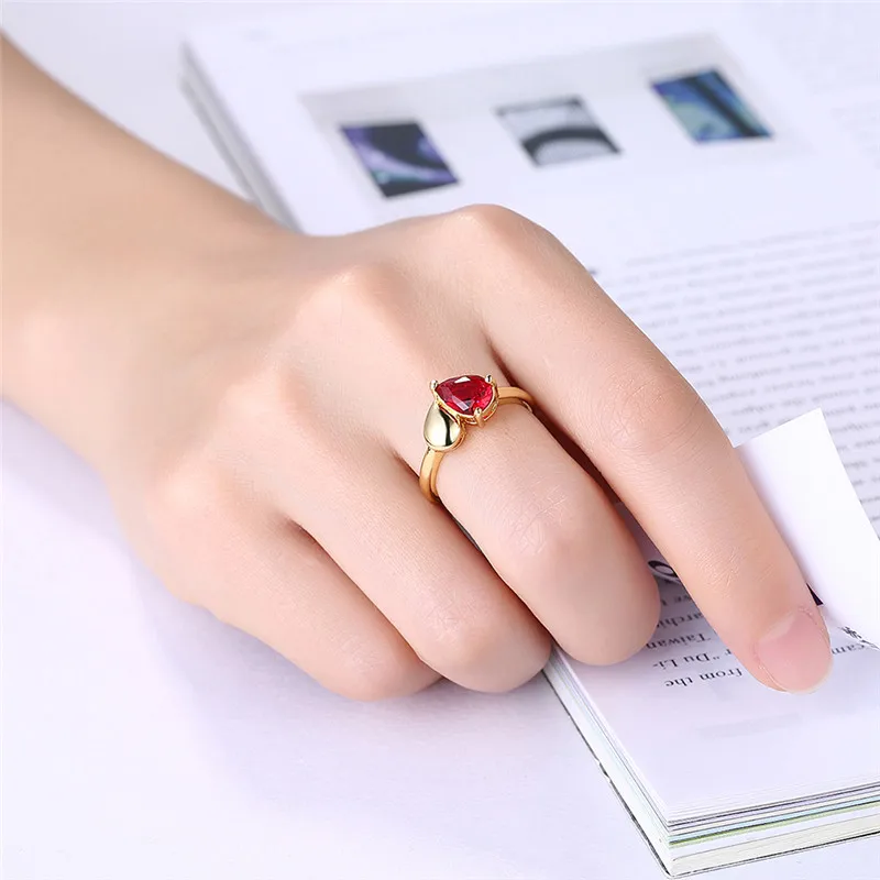 Романтический золото Цвет красный Стекло сердце кольцо Цирконий Свадебные