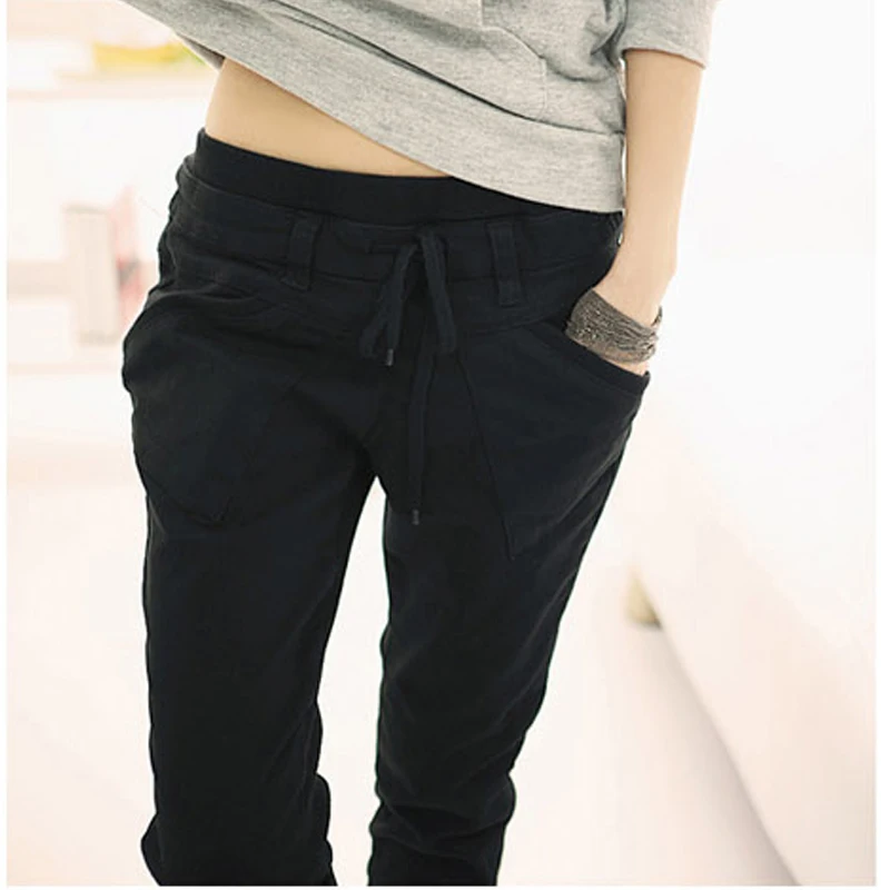 Женские свободные брюки карго однотонные черные шаровары со шнуровкой и