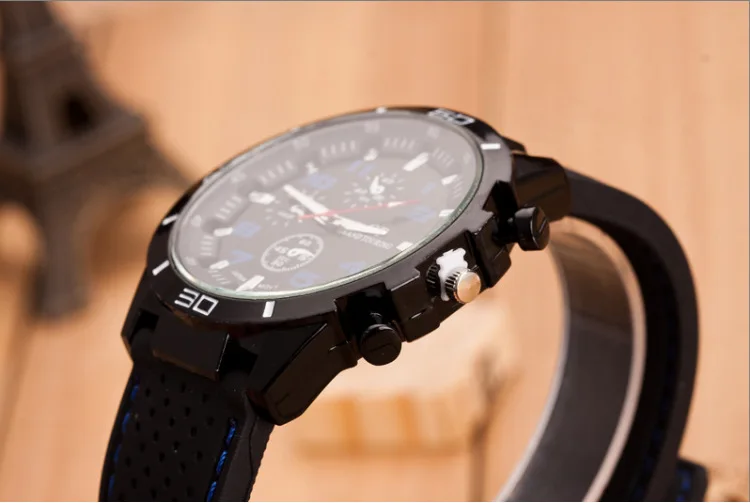 

New Fashion three eyes silicone watch men army military sports quartz wristwatch Relogio Masculino