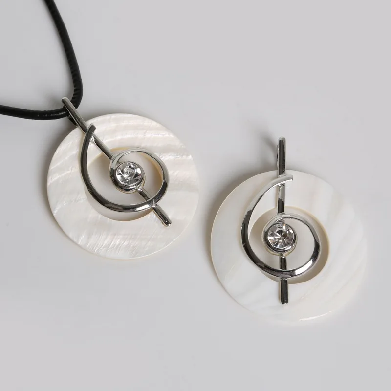 Подвеска символ для рукоделия 50 х60 мм|mother of pearl shell|mother pearlmother pendant |