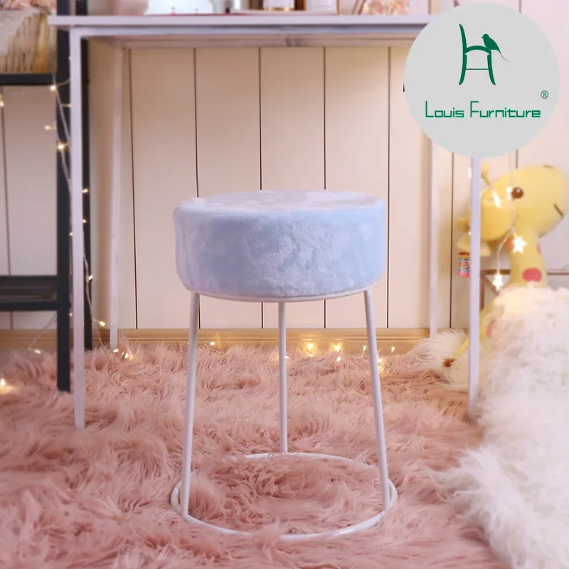 Стулья Louis Fashion в форме пуфика розовое железное круглое кресло с сердечками для