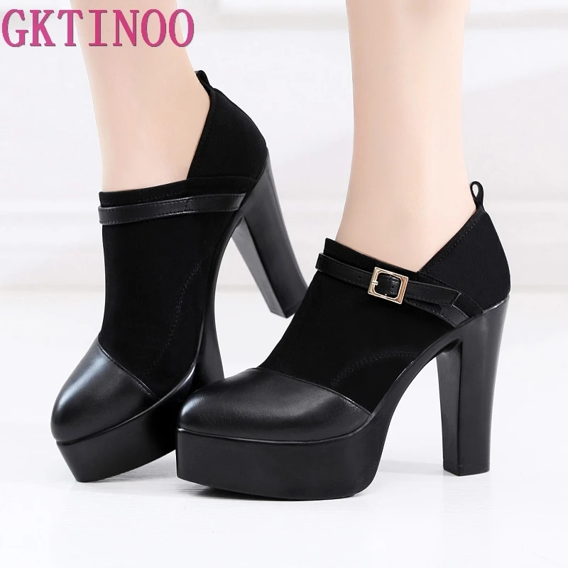 

Women's Shoes