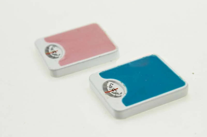 

Детская Подарочная игрушка G05-X4567, мини-мебель для кукольного домика 1:12, миниатюрные весы, 1 шт.