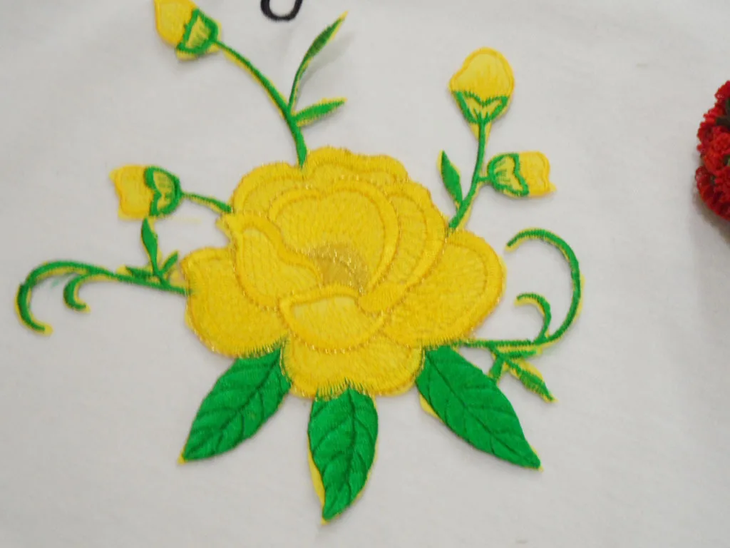 200 шт./лот оптовая продажа маленькая нашивка цветы для ткани Железная На вышивке