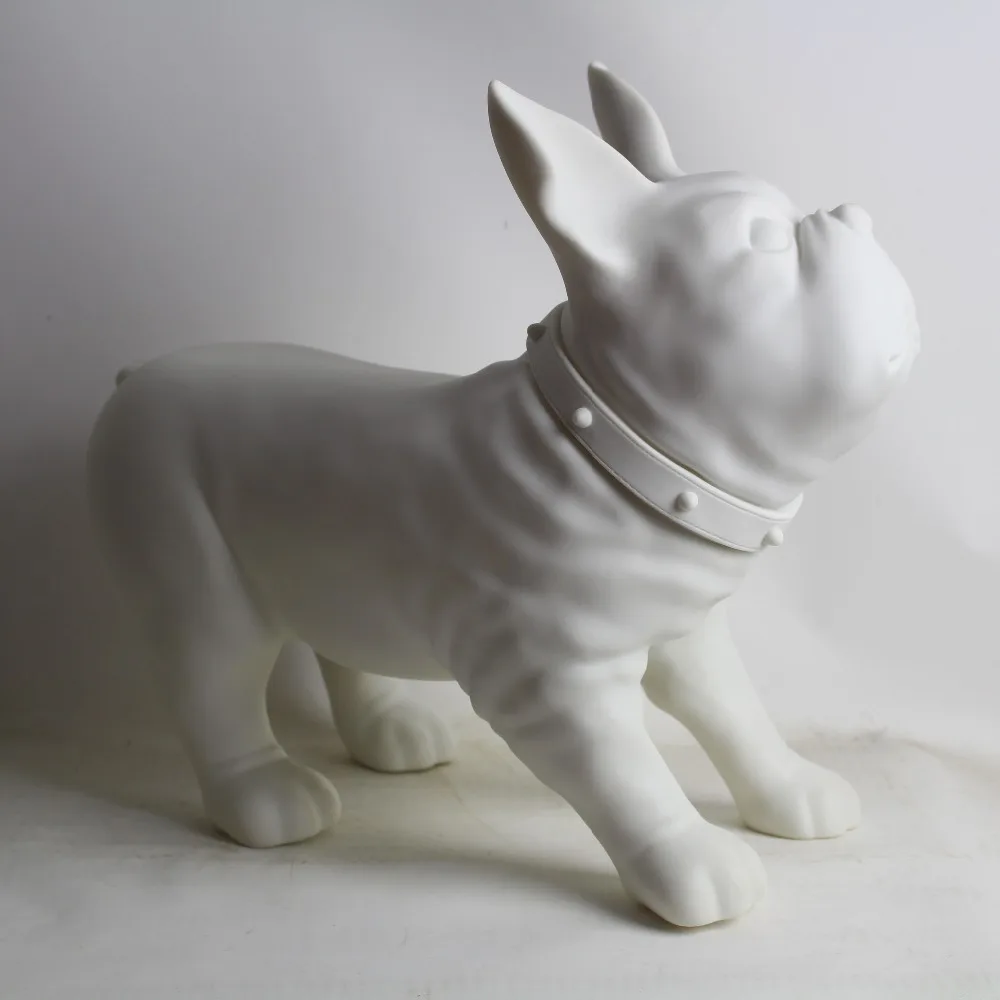 Белый пластиковый фон с изображением французского бульдога|mannequins sale|mannequins for