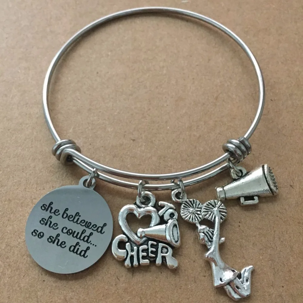 Браслет из нержавеющей стали с надписью «I Love to Cheer»
