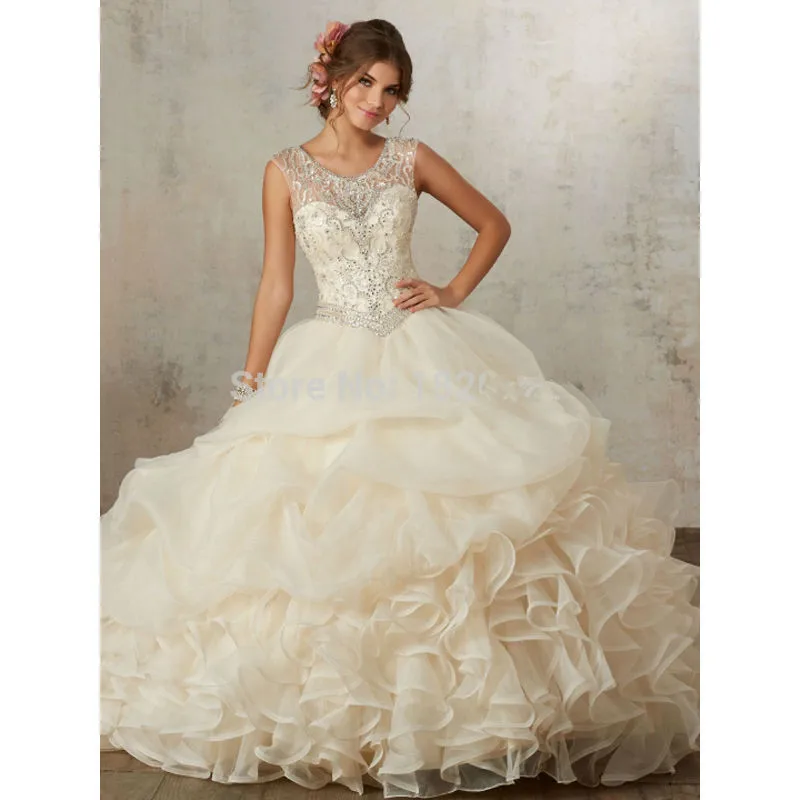 Розовый пышные Дешевые Quinceanera платья для женщин бальные платье с цельнокроеным рукавом органза оборками бисером кристаллы сладкий 16