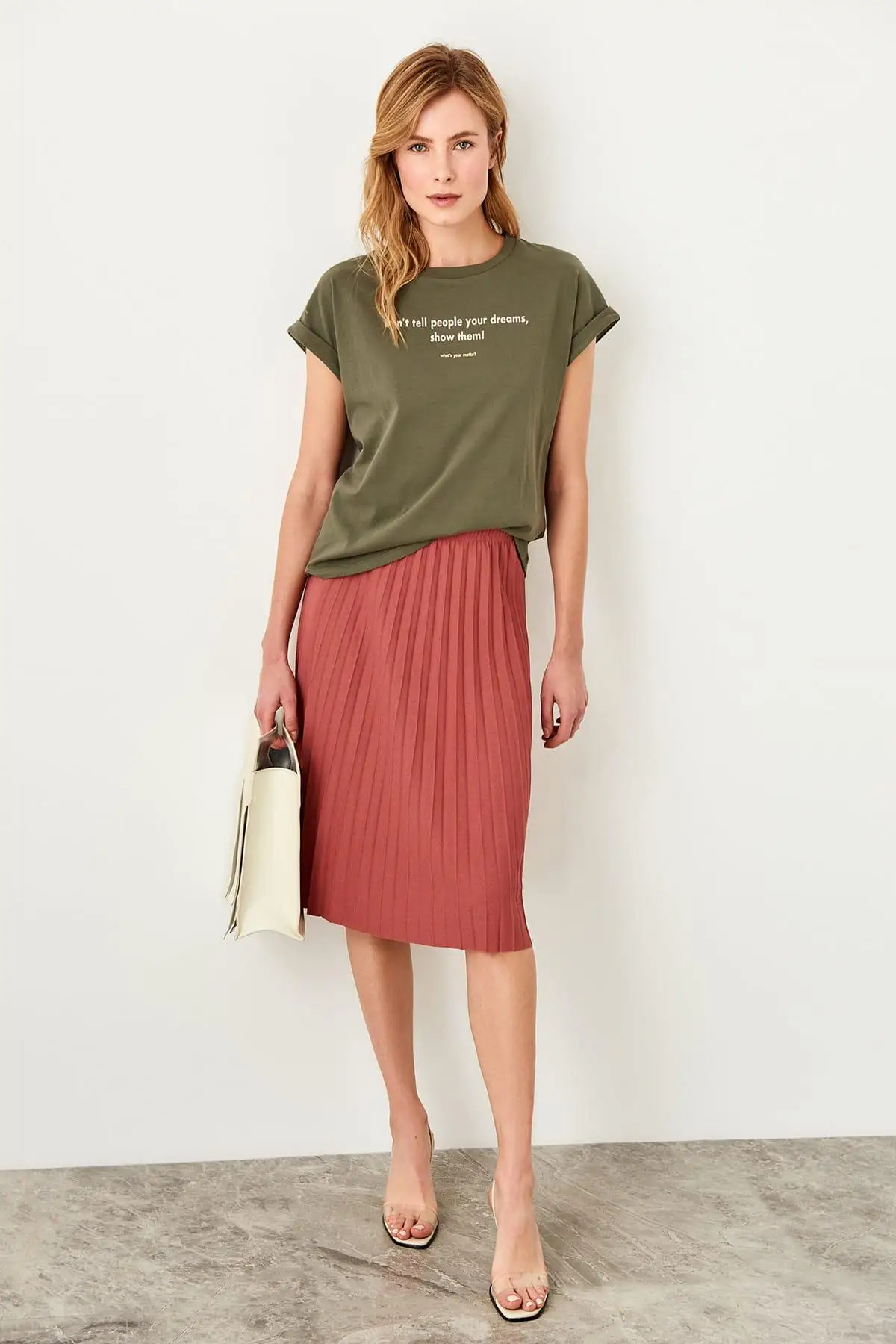 Trendyol цвет розовый Pilise трикотажная юбка TWOSS19FV0195