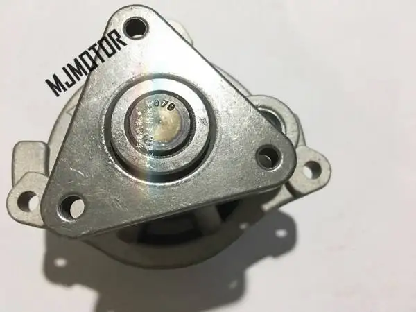 Водяной насос в сборе. Он рассчитан на китайцев SAIC ROEWE350 MG3 MG5 1.5L двигателя авто части двигателя 10172615