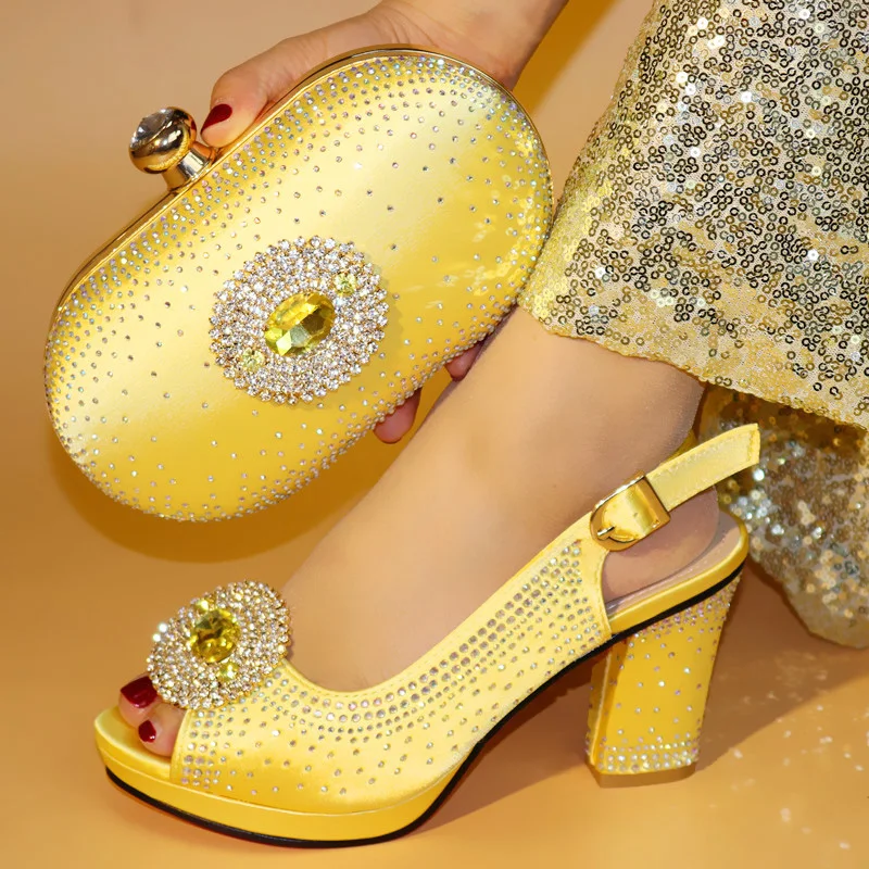 

New Arrival Luxury Shoes Women Designers Italian Shoes and Bags Set Decorated with Rhinestone Nigerian Women Party Shoe with Bag