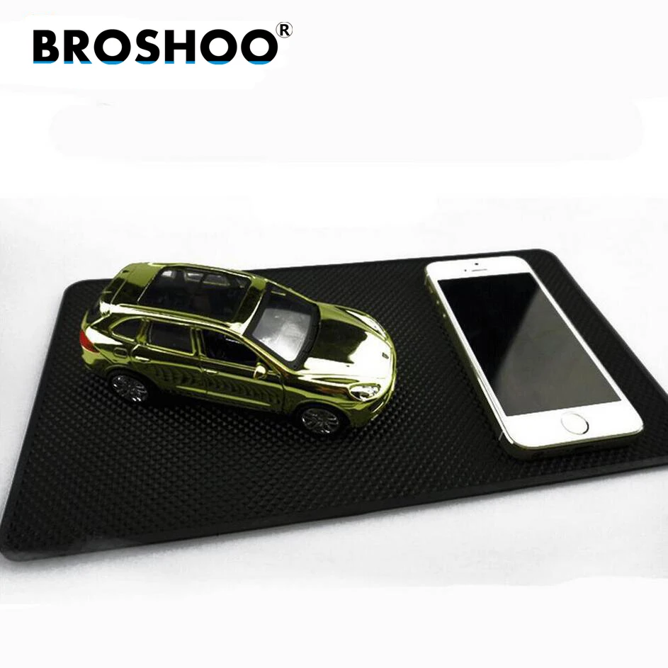 

BROSHOO New Powerful PU 270*150mm Cellphone Anti Slip Non Slip Mat For Iphone 6 For Ipad Car Accessories Car Styling