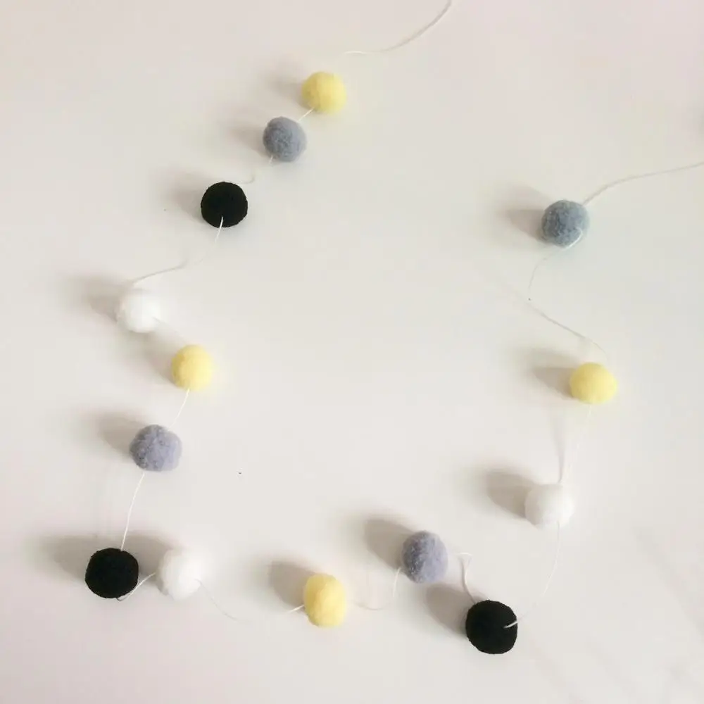 white black yellow Ins мягкие шерстяные шары ручной работы Красочные Настенный декор орнамент висячая гирлянда в скандинавском стиле для украшения детской комнаты - Цвет: white black yellow