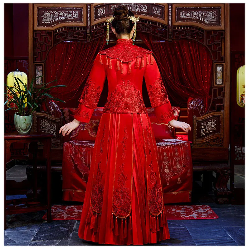 

Red Wedding dress traditional chinese Qipao National Costume Womens Overseas New China Style Bride Embroidery Cheongsam S-XXL