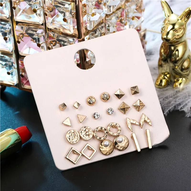 Женские серьги-гвоздики с искусственным жемчугом набор из сережек-гвоздиков