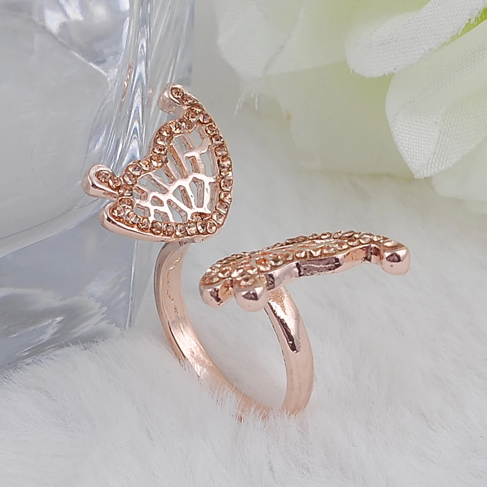 Женское кольцо с бабочкой и фианитом Открытое цвета розового золота ювелирное