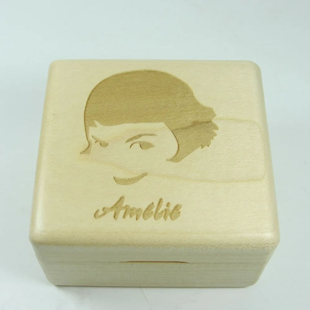Музыкальная шкатулка Amelie деревянная заводная с тематикой La valse amazelie специальные