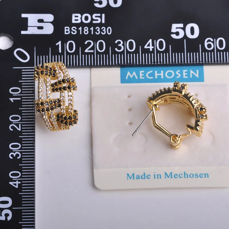 Женские свадебные серьги Blucome золотого цвета из меди с микрозакрепкой и черным