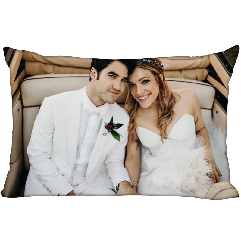 Наволочка Darren Criss прямоугольная шелковая наволочка 35 х45 см для дома гостиной