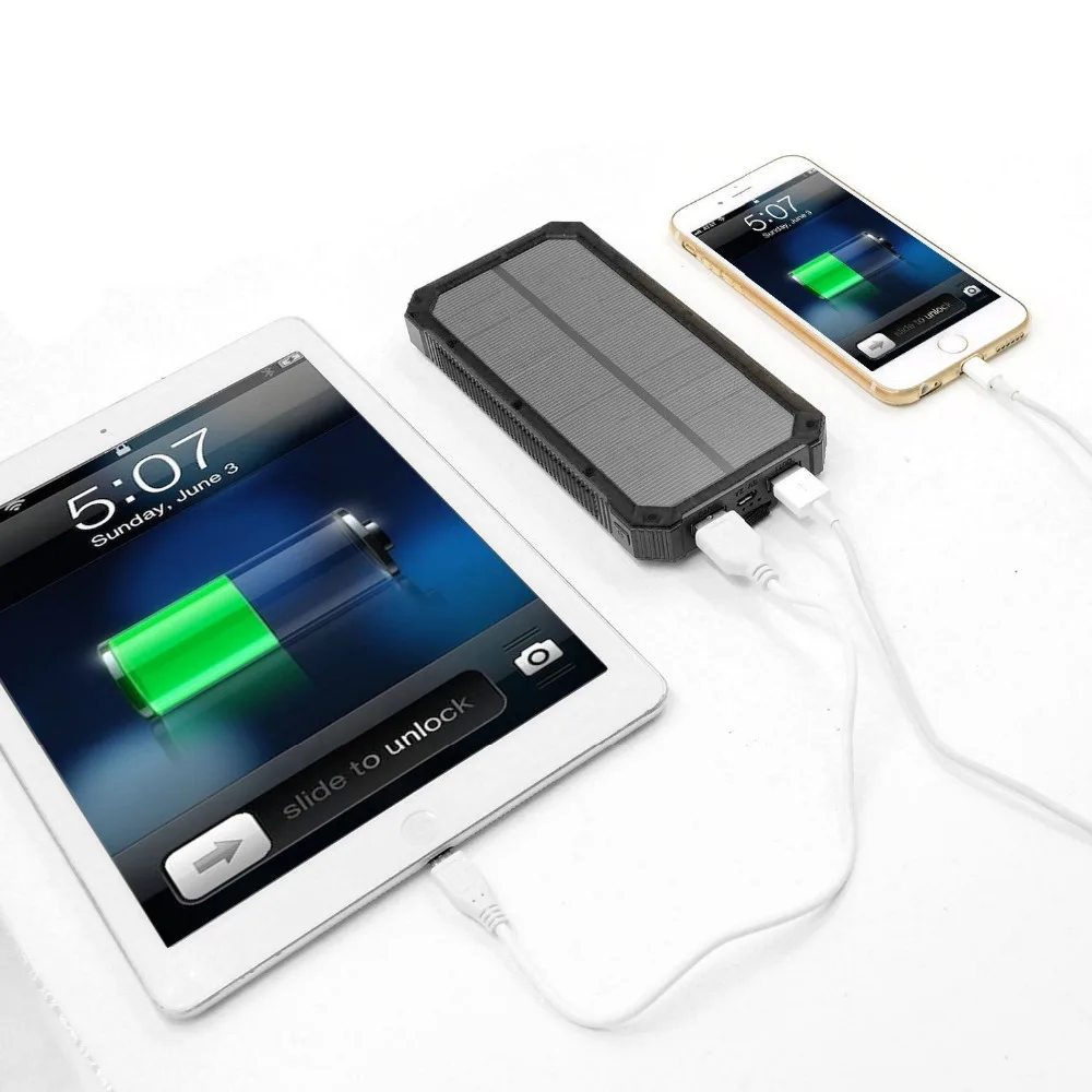 Внешний аккумулятор PowerGreen на солнечной батарее с карабином двумя USB портами 15000