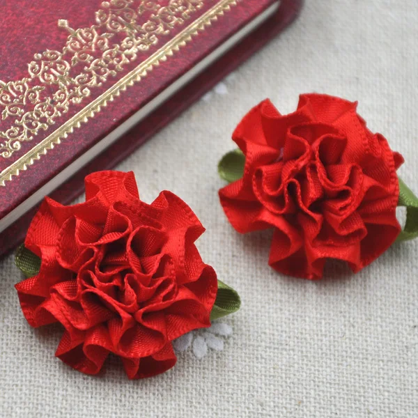 

Цветочные аппликации из полиэстера, 40 шт.