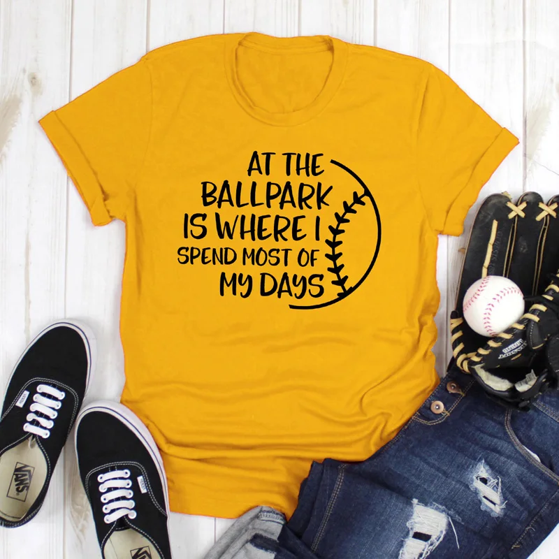 В Ballpark где я провожу большую часть дней футболка унисекс Женская графическая