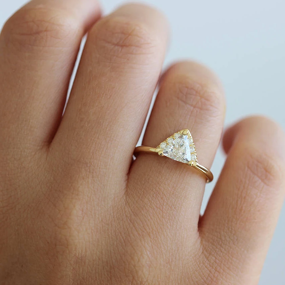 Ограненное и круглое свадебное колечко Moissanite 0.5ctw lab Diamond Solitaire 14K желтое золото для