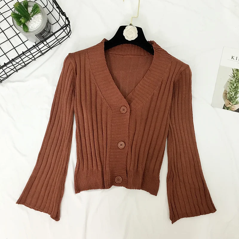 Cardigan Women 2018 V-neck Long Sleeve Jumper Black White Flare Sleeves Jacket Tops Female with Buttons Chaquetas Mujer |
