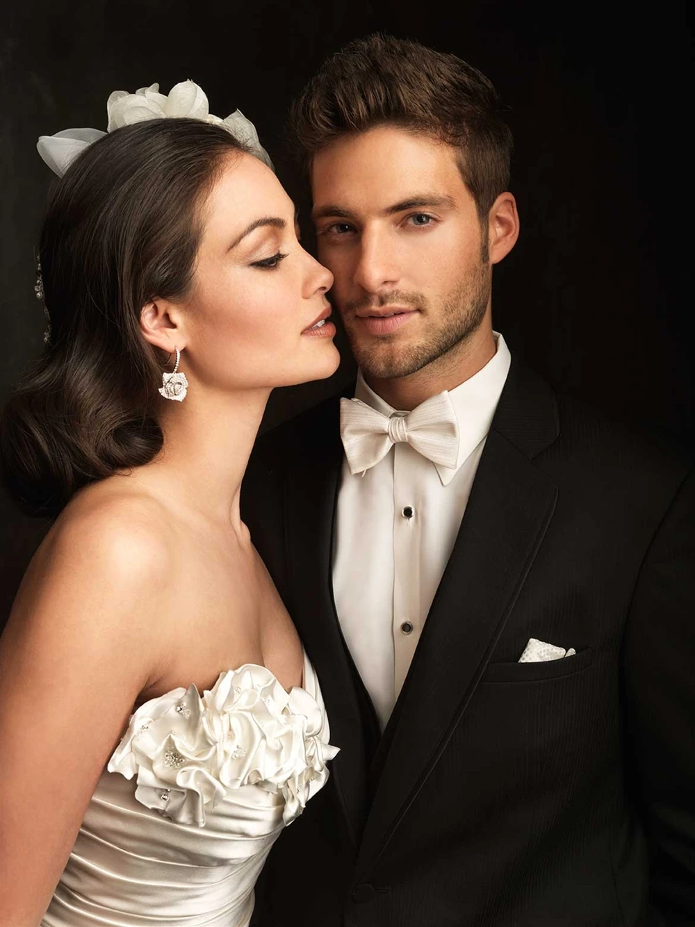 Cheap Professional Custom Made Sweetheart Strapless Pleated Beading Flower Lace Up Court Train Satin Ivory Wedding Dress|Платья подруги