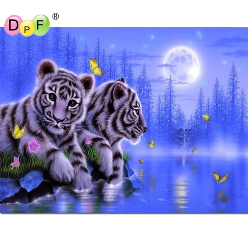 

New Diamond painting cross stitch tiger play 3d Diy Diamond Embroidery Gift Pasted Square mosaic Drill home decor animal crafts