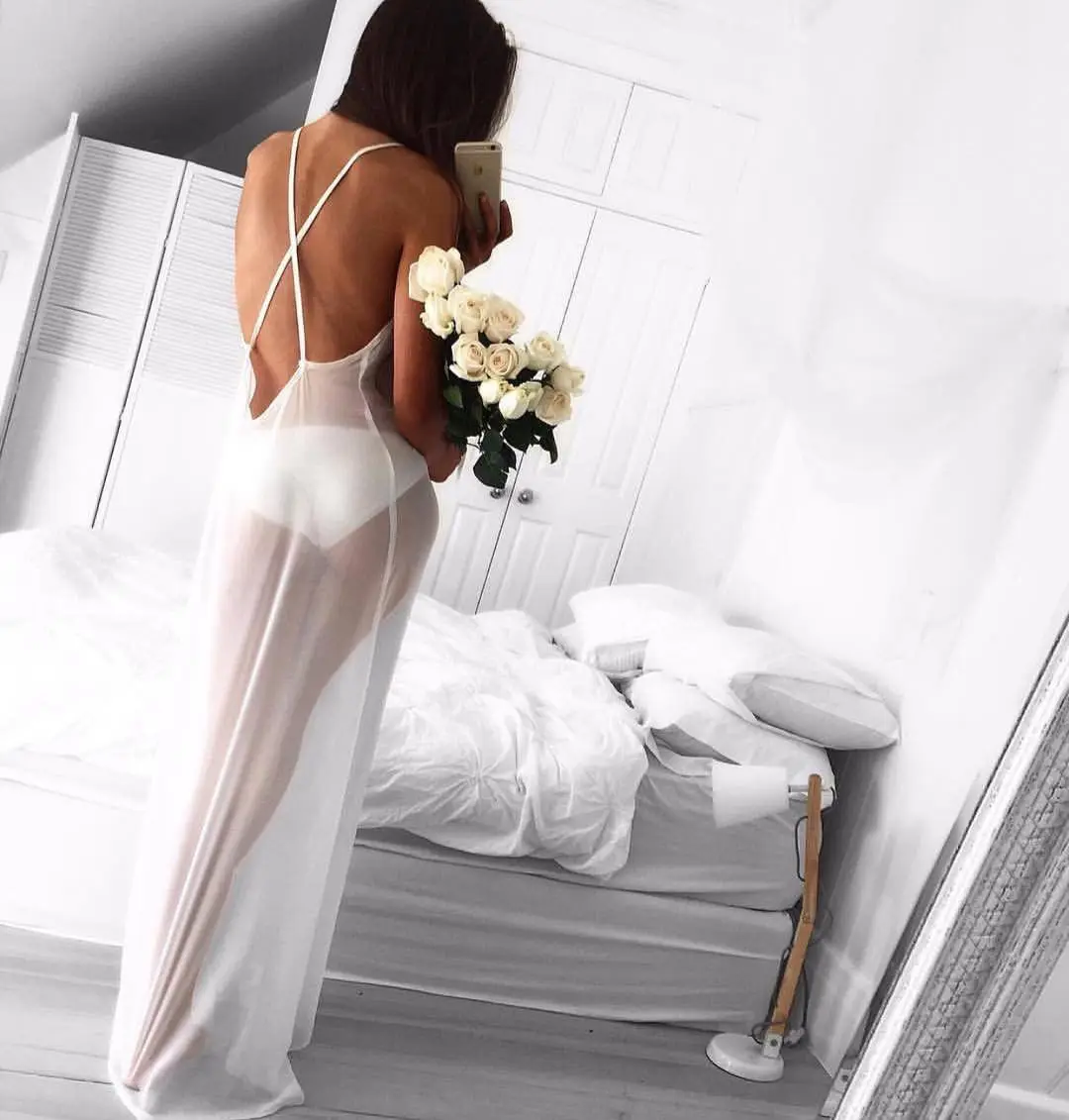 Белый Летний шифоновый костюм без рукавов с открытой спиной и прозрачным v