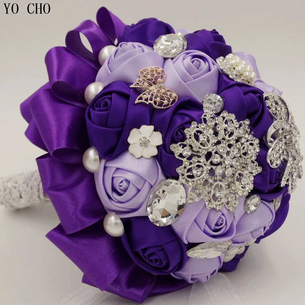 Букет невесты ручной работы с цветами и бриллиантами ювелирные изделия