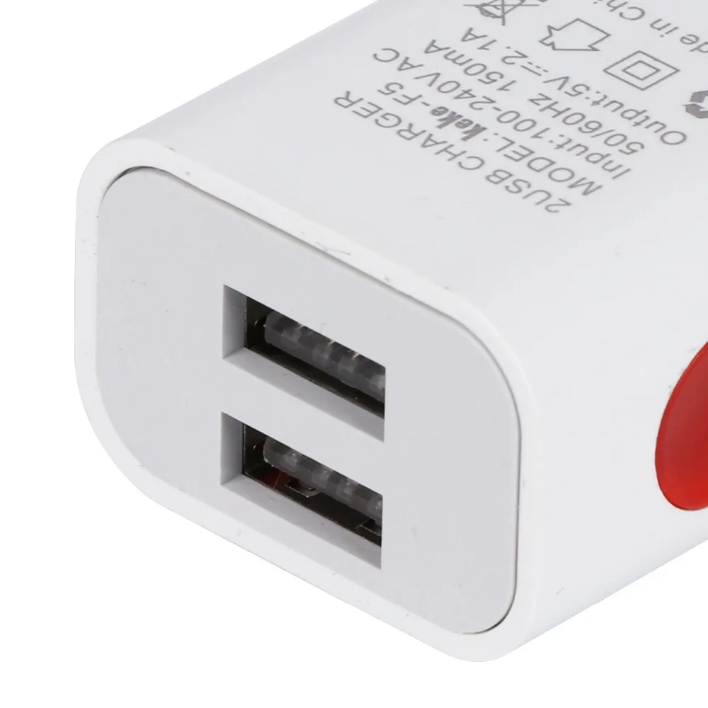 Зарядное устройство переменного тока с 2 USB портами и светодиодной